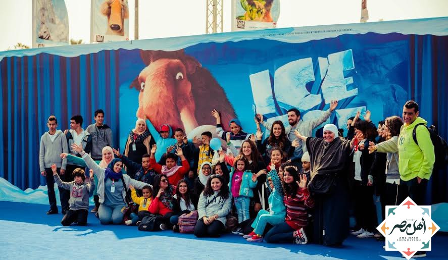 Burn victims go to see the Ice Age show